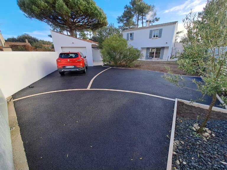 Photos de nos aménagements extérieurs : cours, allées et terrassement