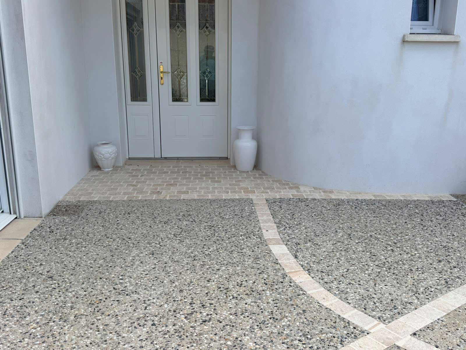 Photos de nos aménagements extérieurs : cours, allées et terrassement